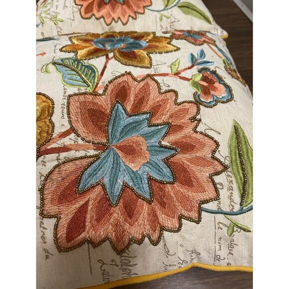 Linen Embroidered Beaded Floral Accent Pillows set of‎ two 12" Pier 1 - Picture 2 of 8